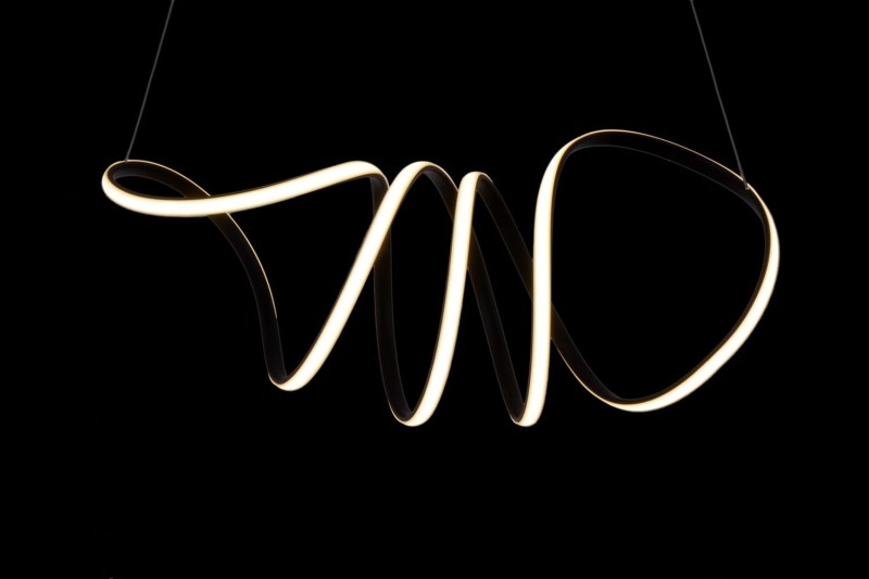 BARRENA-760 lampa wisząca LED czarny mat elastic