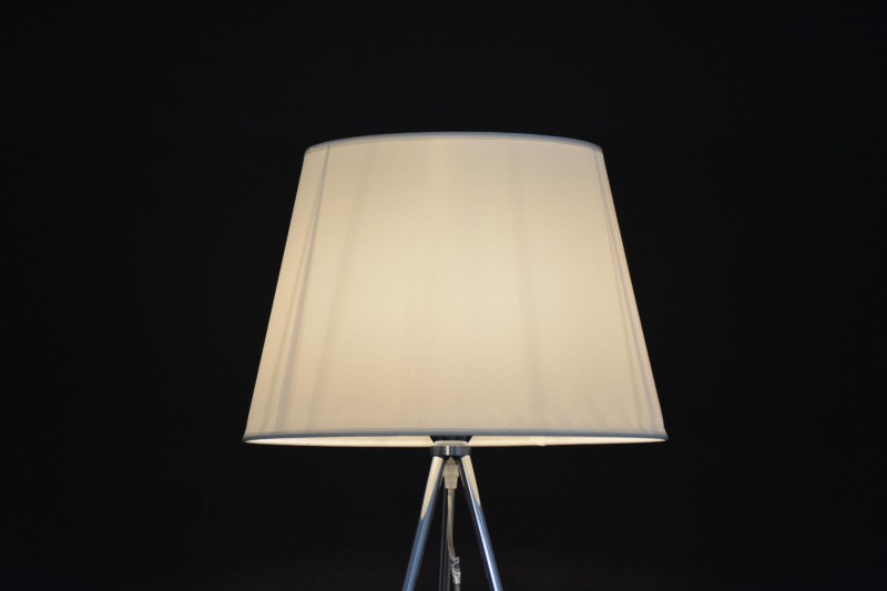EGRA WH - chrom/biały lampa podłogowa trójnóg metalowy chromowany, klosz abażur biały 1xE27 ↔60cm  ↕146cm hurt