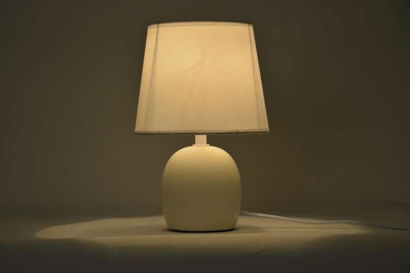 MT-604W ecru/biała lampka stołowa ceramika abażur z tkaniny 1xE14 max 40W hurt