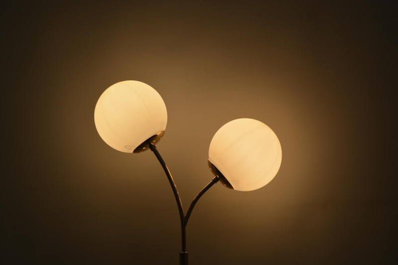LIXA-2F XL FGD+WH  nowoczesna lampa podłogowa złoty klosze kule białe mleczne 2xE27 ↔ 40cm  ↕ 139cm  hurt 
