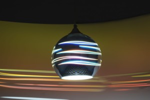 MARIO-150  chrom lampa sufitowa wisząca kula efekt trójwymiaru i multicoloru Ø15cm ↕125cm 1xE27  "Hit-3D"